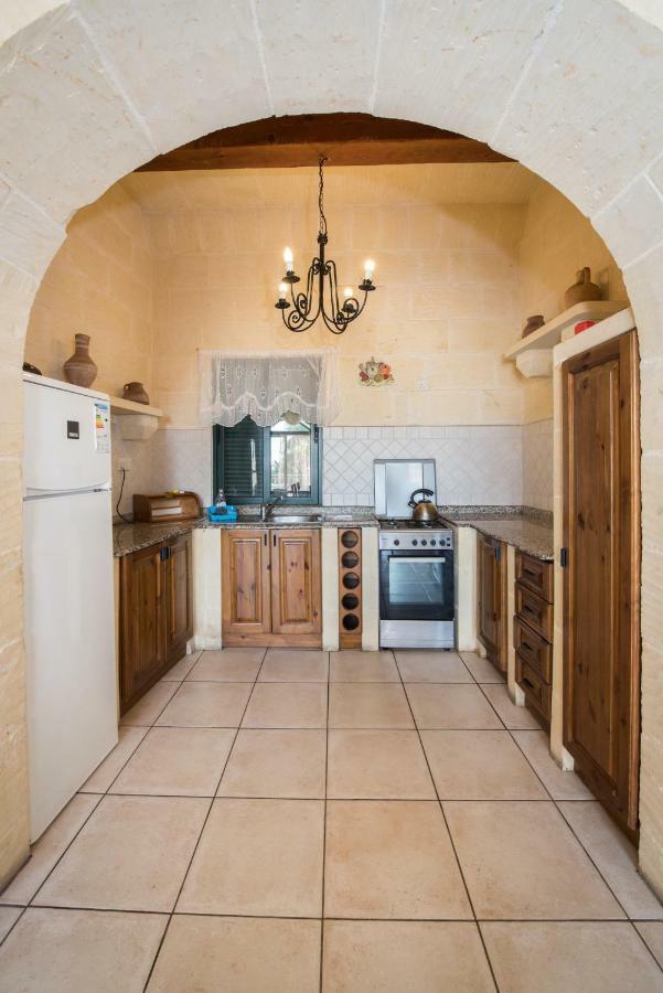 Valley View - Holiday Farmhouse With Private Pool Nadur Exterior photo