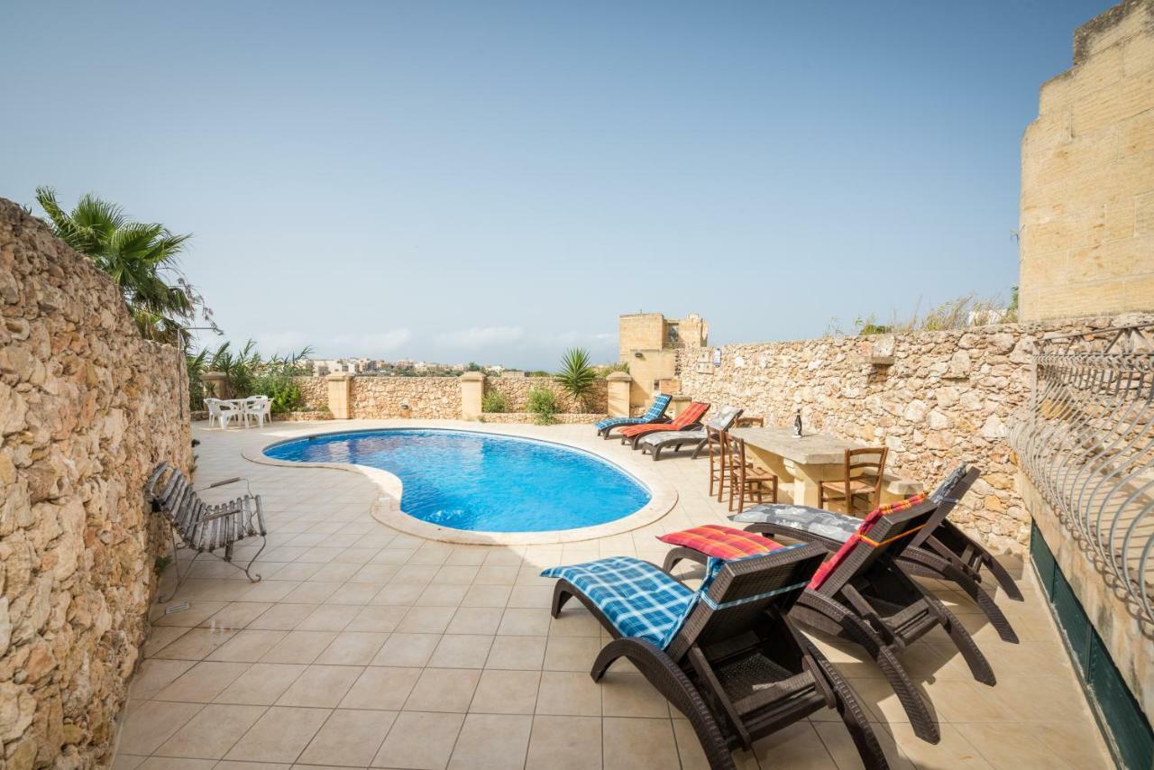 Valley View - Holiday Farmhouse With Private Pool Nadur Exterior photo