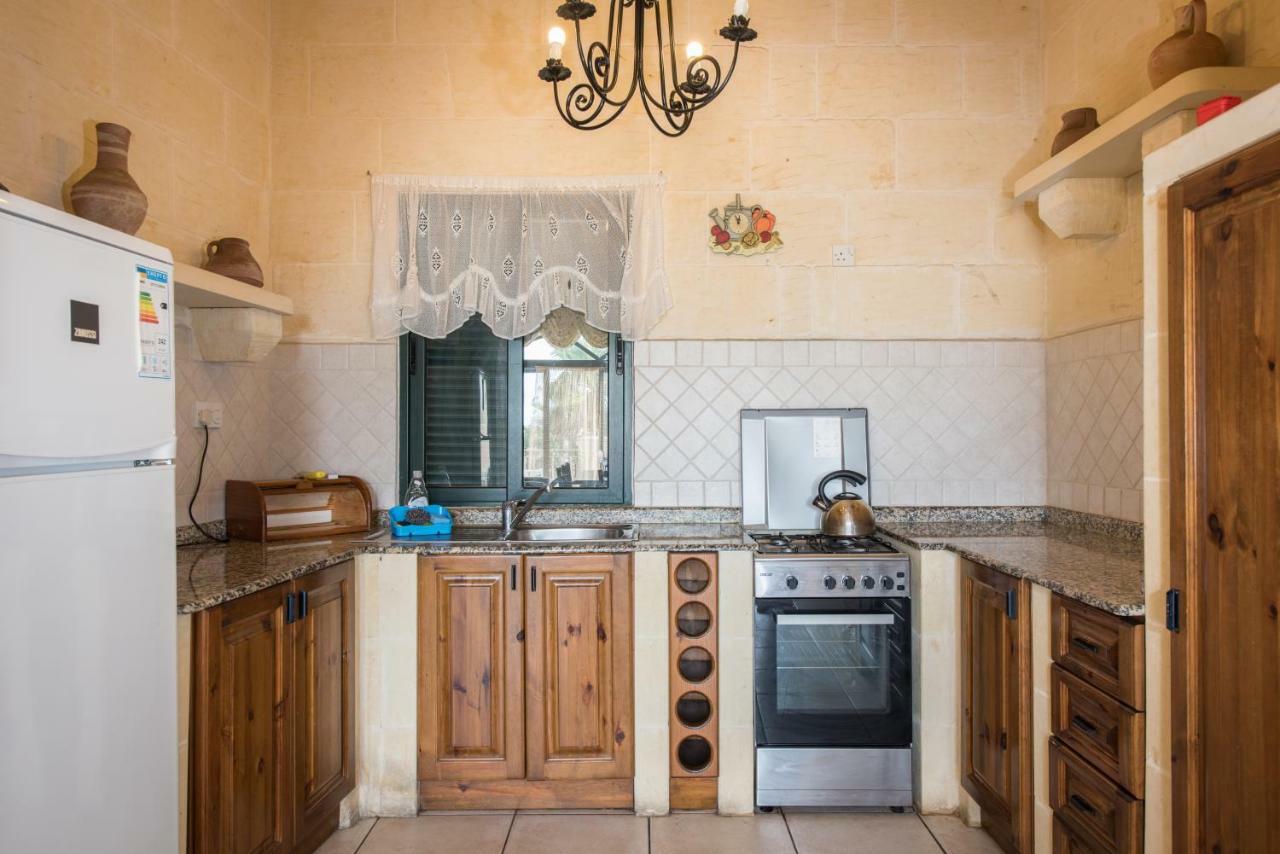 Valley View - Holiday Farmhouse With Private Pool Nadur Exterior photo